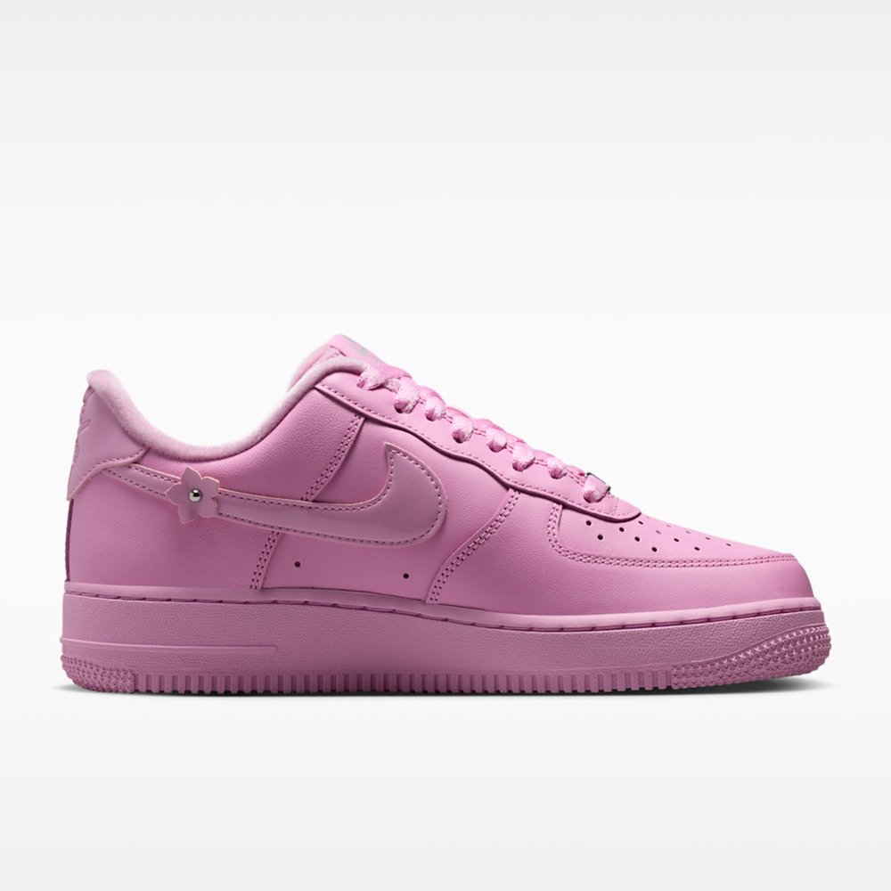 Sepatu Olahraga dan Santai Wan - Nike Shoes Air Force 1 ulasan dan harga